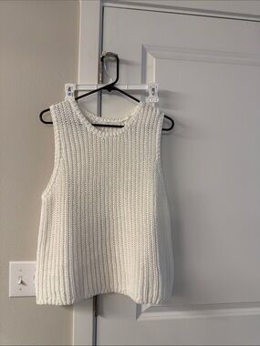 Old Navy Cream Chunky Knit Tank Top